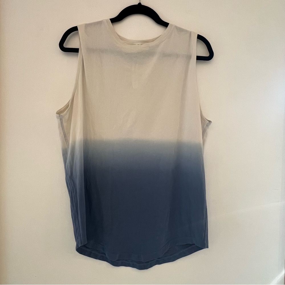 Lululemon sz 8 Pima cotton White Blue ombré Sleeveless Athletic Workout Tank Top